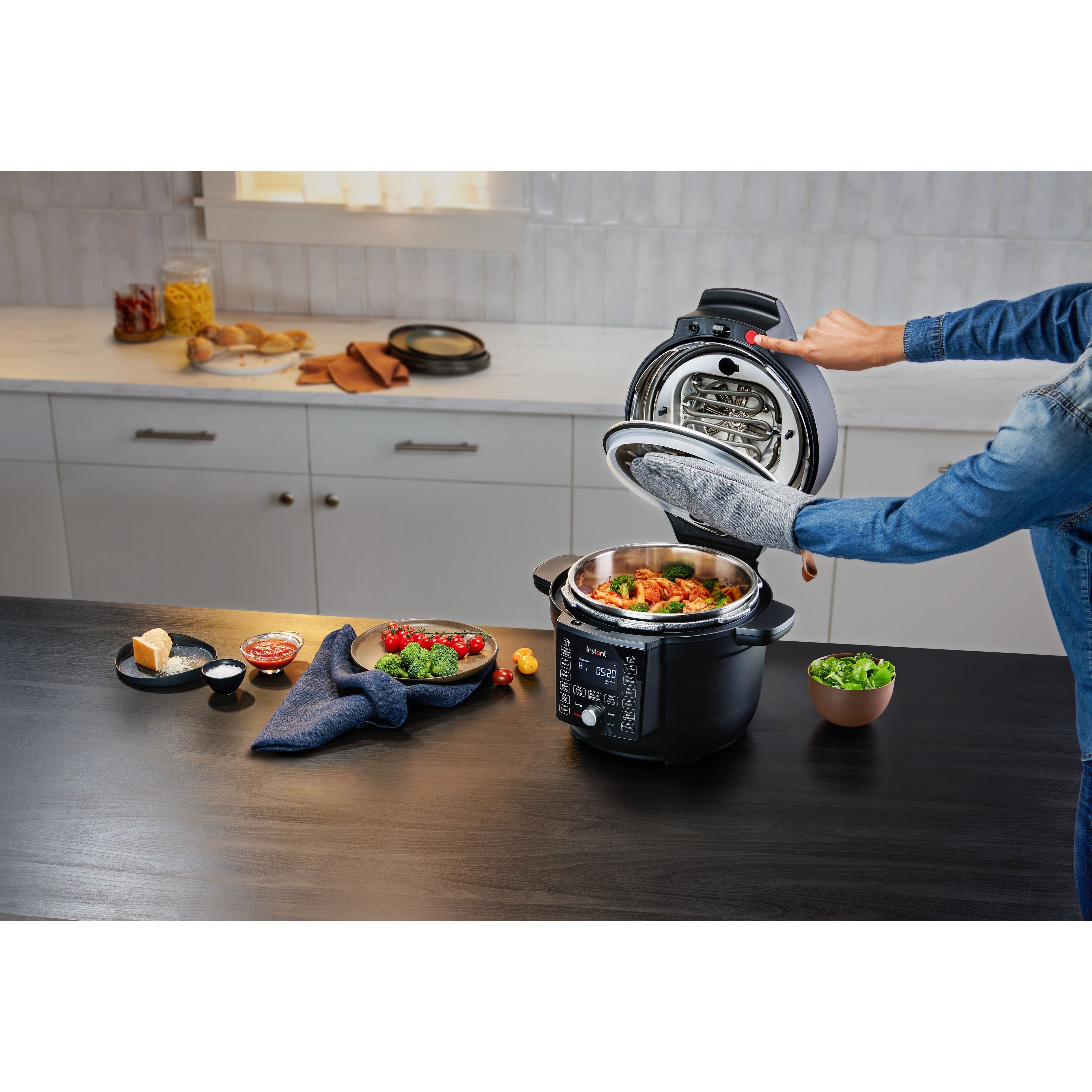 Multicooker Instant Pot Duo Crisp Ultimate Lid V62l In Multicookere Magnetro 6938